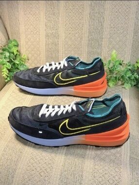 Nike Waffle 1 Peace & Unity Running Sneakers